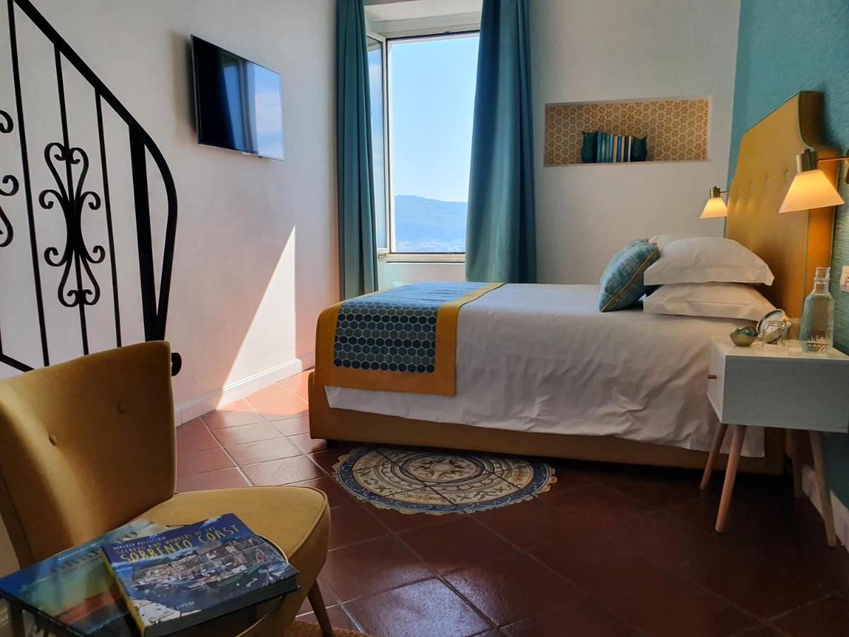 Bella Vista House-Sorrento Coast - Free Parking-Solarium Leilighet Vico Equense Eksteriør bilde